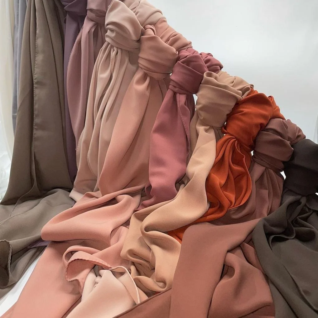 Hijab Soie de Medine Bleu Marine 1 Hijab Soie de Medine bleu Marine